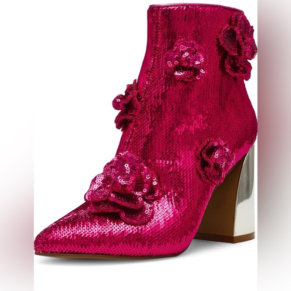 Betsey Johnson Women's Finlee Ankle Boot Fuchsia Sz 6 - Picture 1 of 8